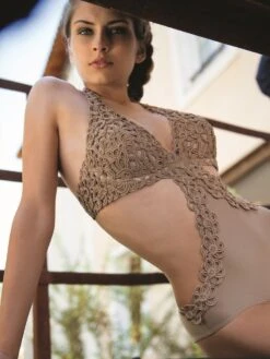 Makramee Bügel Badeanzug CHACHA Von Nicole Olivier -MAISON LEJABY Verkäufe badeanzug makramee chacha taupe nicole olivier 7 1 1