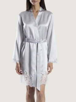 100% Seide Kimono SOIE D´AMOUR Exquisit Aubade 22 100% Seide Kimono SOIE D´AMOUR Exquisit Aubade -MAISON LEJABY Verkäufe kimono seide silber ms65 soie d amour aubade 3 1 1