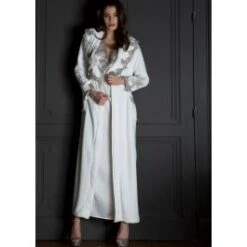 Plüsch-Hausmantel DELICATE Naturel / Grau Von Marjolaine