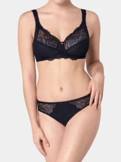 Spitze Soft Cup BH Bügellos PEONY FLORALE N By Triumph 20 Spitze Soft Cup BH Bügellos PEONY FLORALE N By Triumph -MAISON LEJABY Verkäufe peony florale bh 10181237 schwarz triumph 5