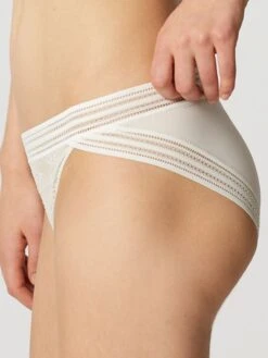 Tüll Slip MISS LEJABY Von Maison Lejaby 21 Tüll Slip MISS LEJABY Von Maison Lejaby -MAISON LEJABY Verkäufe slip wei 16463 miss lejaby maison lejaby 1 1 1