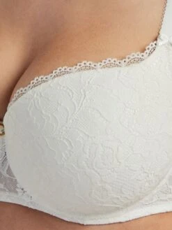 Halbschale BH ROSESSENCE HK Spitze Von Aubade -MAISON LEJABY Verkäufe spitze dessous hk04 6 5 opal weiss rosessence aubade 28 1 1
