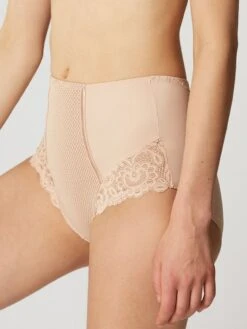 MAISON LEJABY Shaping Slip Mit Spitze GABY Von Maisonlejaby -MAISON LEJABY Verkäufe taillenslip puder 13856 gaby maison lejaby 2 1 1 1